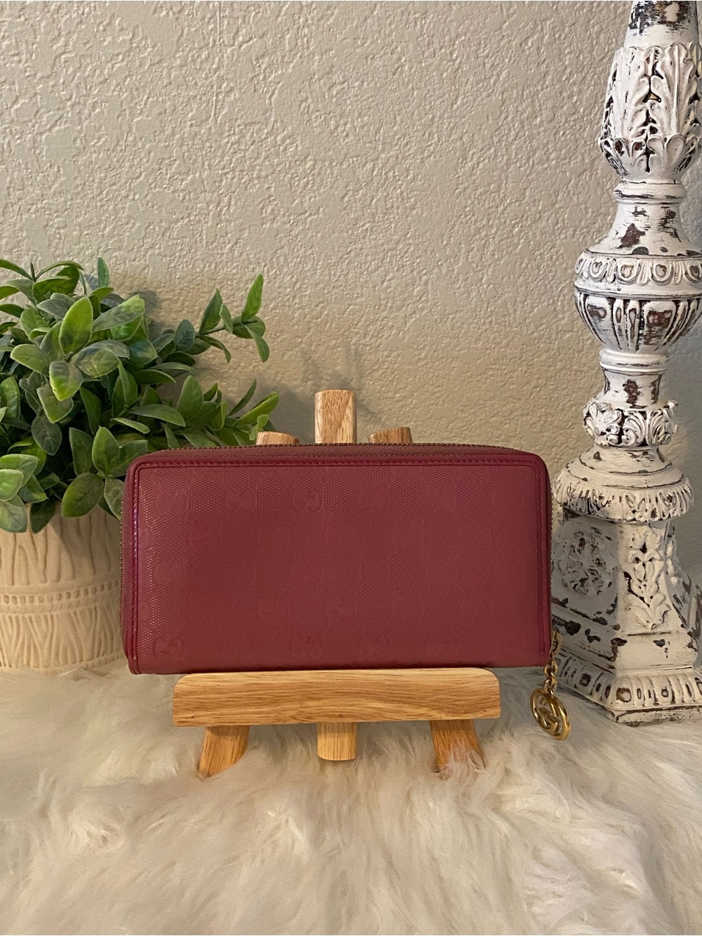 Gucci Rose Pink Guccissima Leather Zip-Around Wallet